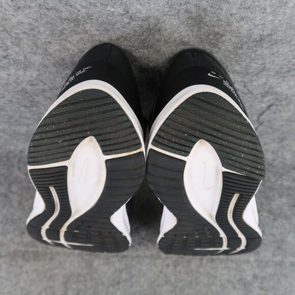 Nike Shoes Womens 9.5 Athletic Sneaker Quest 4 Running Trainer Black White Sport - Picture 12 of 16